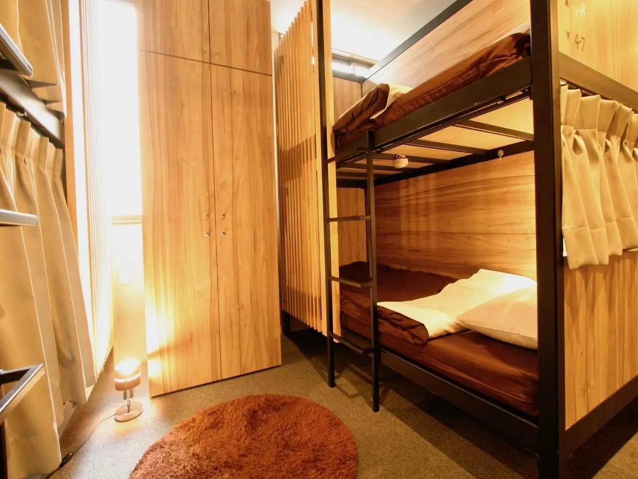 Namba Guesthouse Hive Osaka Hostel