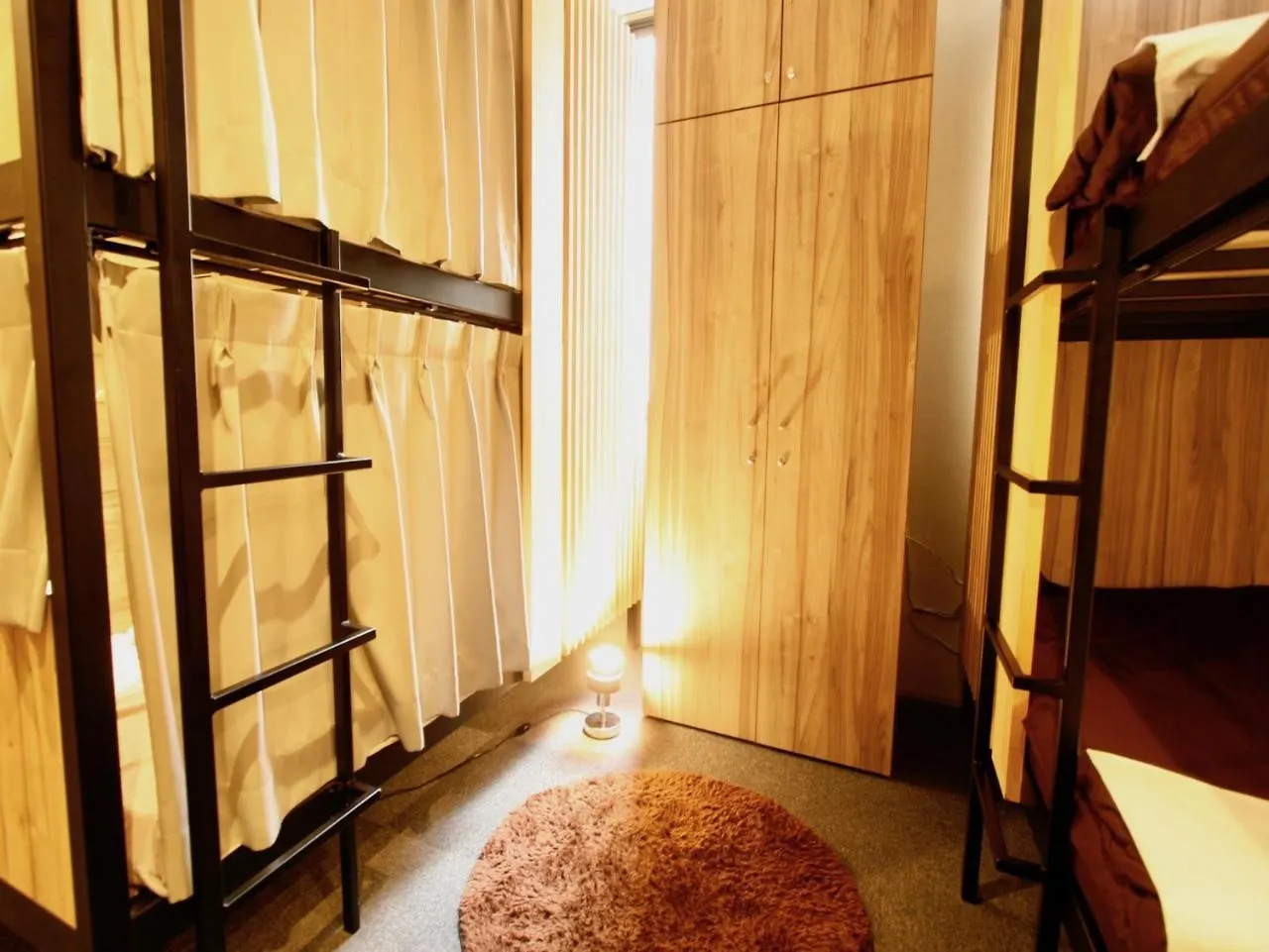 אוסקה Namba Guesthouse Hive יפן